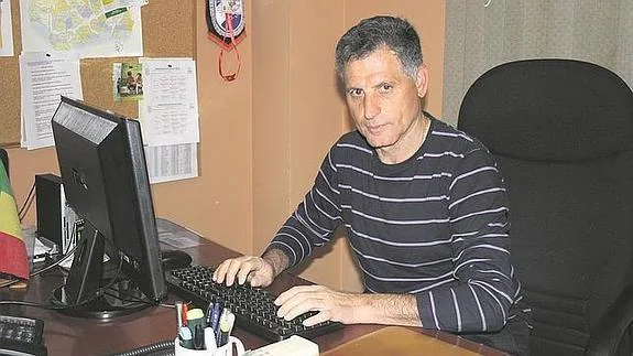 Julián Niza, director de Escuela de Fútbol de la FAF