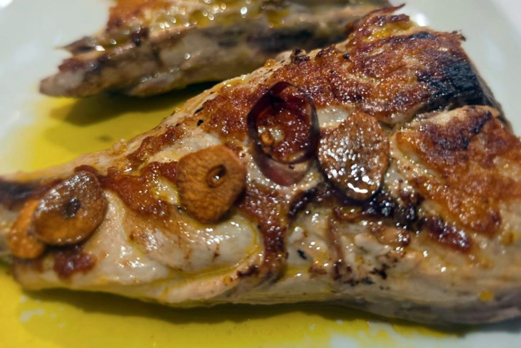 Restaurante El Tizón en Oviedo, donde comer bonito del cantábrico en Asturias
