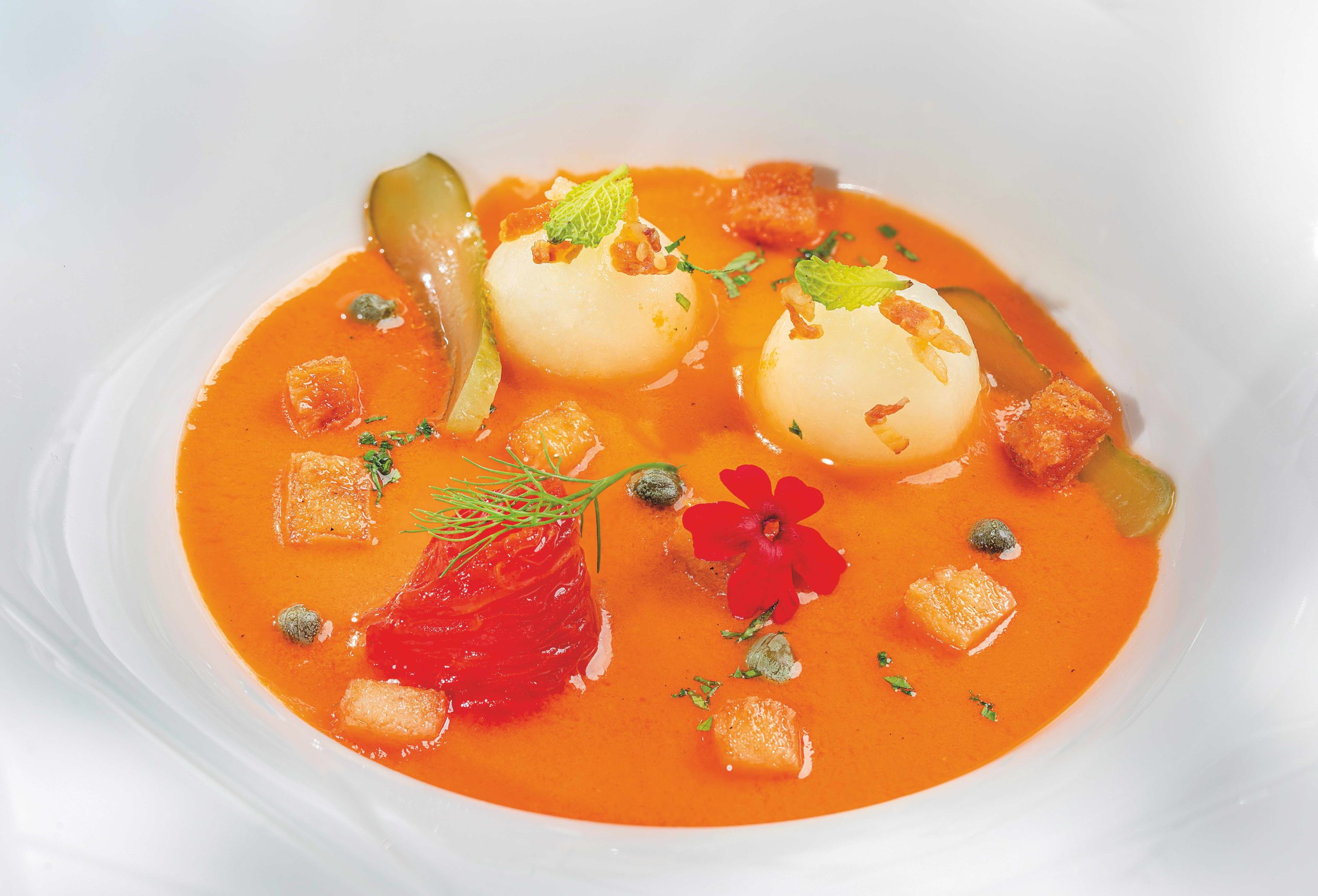 Gazpacho-crema de tomate, melón y menta